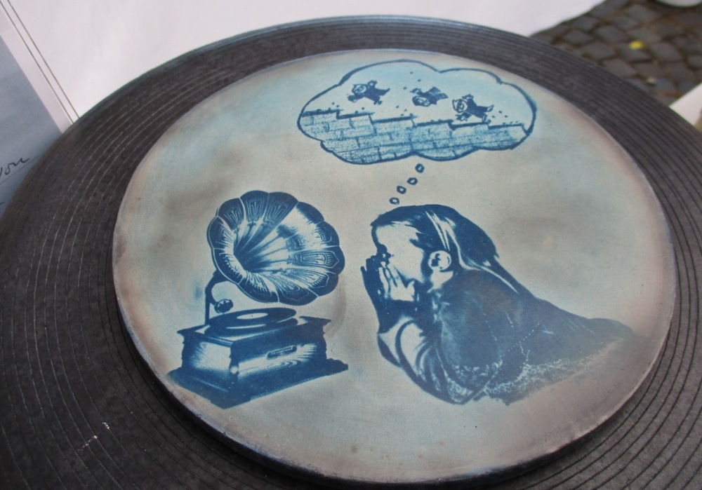 Deckel von Gefäß Cyanotechnik